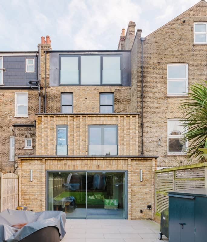 Extension Aluminium in Premium Reynaers Systems Extension Aluminium in Premium Reynaers Systems